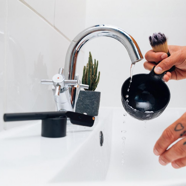 Angle Razor and Brush & Bowl Gift Set