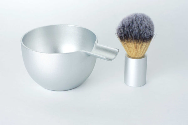silver-shawing-brush-with-bowl